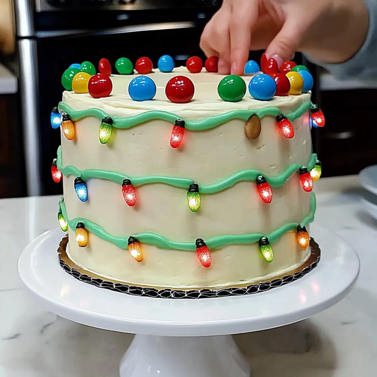 Delight Everyone with This Festive Christmas Lights Cake